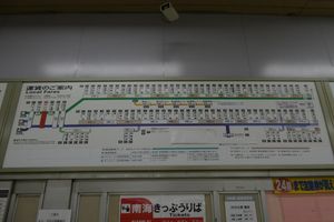 간사이 공항 연락교 피해로 간사이 공항역 운임이 가려진 난카이 신이마미야역 운임표 (2018년 9월 14일)