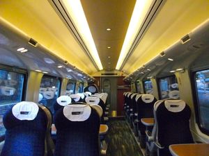 221형 슈퍼 보이저의 일등석 내부