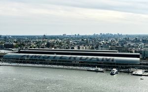 A'DAM 타워에서 본 역