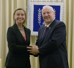 모게리니, 2015년 5월 21일 이스라엘 대통령 레우벤 리블린과 함께