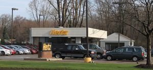 USD}}에 바이아웃하는 것을 주도했다.