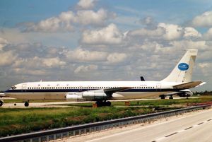 과거 상하이 항공 보잉 707-320C