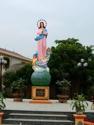 응이아로의 기념비