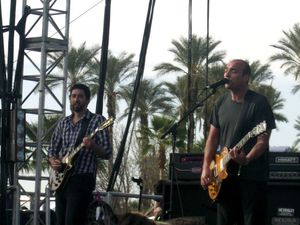 써니 데이 리얼 에스테이트 2010년 공연