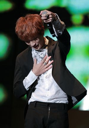 멜론 땡큐콘서트 중인 진영