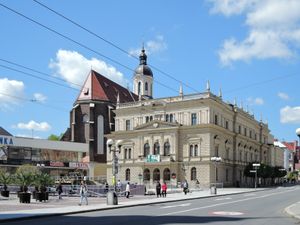 실레지아 극장과 성모 승천 공동 대성당