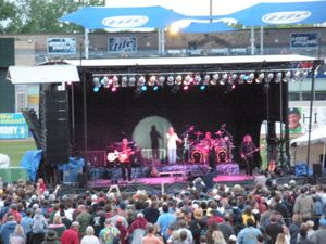 미시간주 그랜드 래피즈에서 공연하는 캔자스, 2009