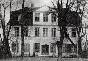 카를리코보 영지, 1660년 폴란드 국왕 얀 2세 카지미에시가 머물렀던 곳으로, 1910년 독일인에 의해 철거되었다