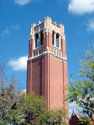 플로리다 대학교의 센추리 타워