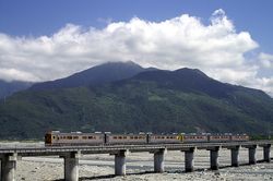 무과계}} 건너편은 지안향이다.