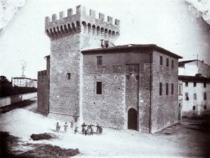 몬테바르키의 대공 수비대의 병영인 카세로