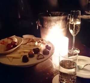 좋은 발포성 포도주에서는 일관적으로 기포가 발생한다