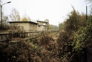 1987년의 잡초가 우거진 리히터펠데 쥐트역