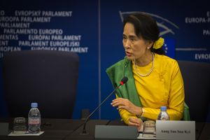 미얀마 지도자이자 국가 고문 아웅 산 수 치