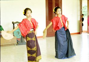 술탄 궁전에서 춤을 볼 수 있다