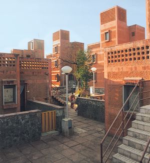 나비뭄바이 저소득층 주택 시설