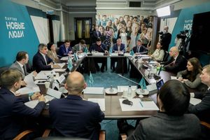 재무 장관 안톤 실루아노프와의 회의 중 제8대 국가 두마의 당 분파