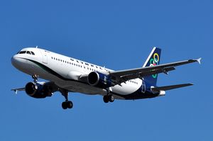 올림픽 에어 에어버스 A320-200.