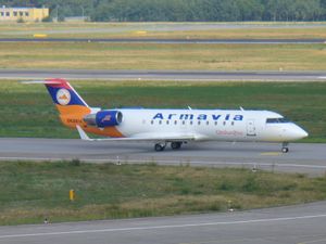 아르마비아가 소유한 가장 작은 제트기, 봄바디어 CRJ200LR.