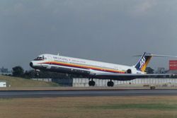 일본 에어 시스템 DC-9-81형기