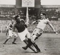 1948년 하계 올림픽에서 유고슬라비아 대표로 출전했던 미로슬라브 브로조비치는 같은 해 9월 사라예보의 선수 겸 감독으로 임명되었다.