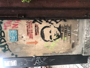 사라예보의 "고(故) 베드란 풀리치" 낙서