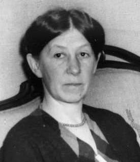 엘렌 글레디치, 1935