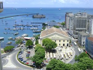 모델루 공공 시장