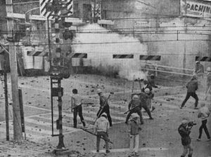 게이힌 급행 전철 오토리이역 부근에서 경찰 기동대와의 충돌(1967년 11월 12일)