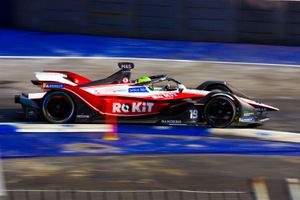 마사가 2020 멕시코 시티 E-Prix에서 벤츄리를 위해 운전하고 있다.