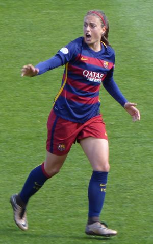 알렉시아 푸테야스, 여자 발롱도르를 2번 연속으로 수상한 최초의 선수.