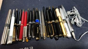 일상에서 사용하는 볼펜들