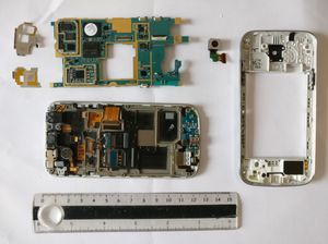 삼성 갤럭시 S4 미니 내부