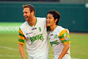 대니얼 안토니욱과 요시타케 츠요시의 탬파베이 로우디스, 초대 NASL 클럽