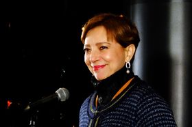 여배우 봉란(鳳蘭)