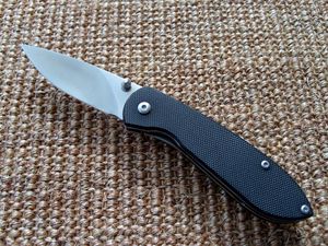 마르텐사이트계 스테인리스강 440A를 사용한 칼.