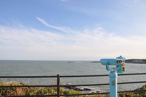 고장으로 인해 동전 투입구에 껌 테이프가 붙어있는 망원경 (2011년)