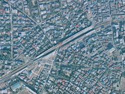 요요기우에하라역 주변의 항공 사진 (1975년 1월 20일 촬영)국토교통성 국토지리원 [https://mapps.gsi.go.jp/ 지도·항공 사진 열람 서비스]의 항공 사진을 기반으로 제작