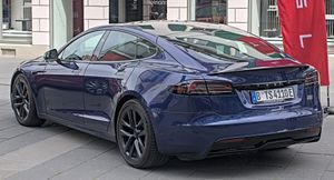 2024년 모델 S 플래드