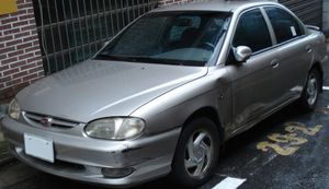 기아 세피아 Ⅱ 정측면