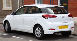 현대 i20 후측면