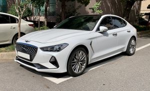 제네시스 G70 정측면