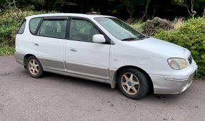 기아 뉴 카렌스 정측면