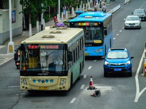 중국 대륙의 버스 운전석 안전벨트 착용