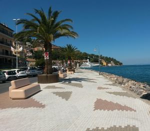 조르제토 주지아로 디자인의 포르토 산토 스테파노의 항해 산책로, 1983