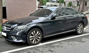 메르세데스-벤츠 C 클래스 세단 정측면