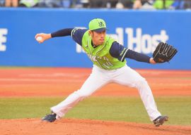 도쿄 야쿠르트 스왈로즈 시절(2018년 4월 7일, 메이지 진구 구장)