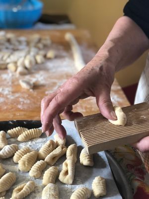 cavarola}}를 사용해 뇨키 만들기