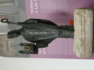 아일랜드 카를로 대성당의 조각상