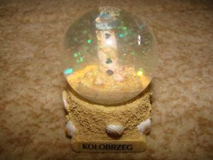 수중 모티프가 있는 기념품 스노우볼